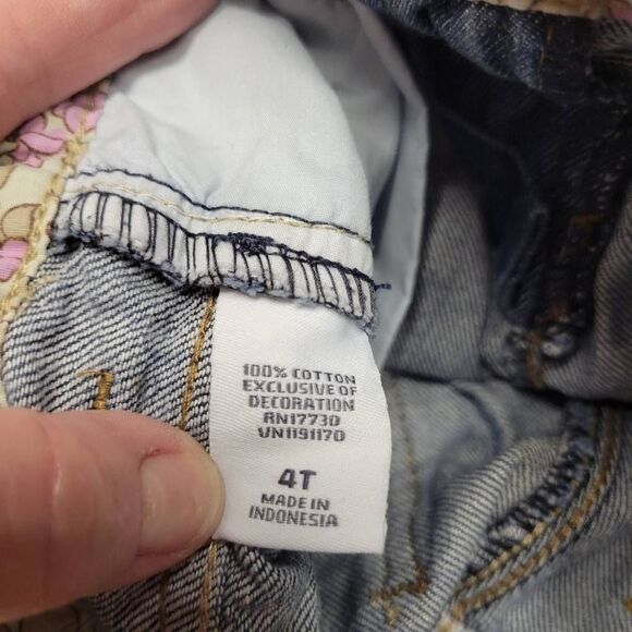 Oshkosh jeans 4T - Picture 5 of 5